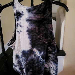 RUE+ black and White tank top. Size 1x